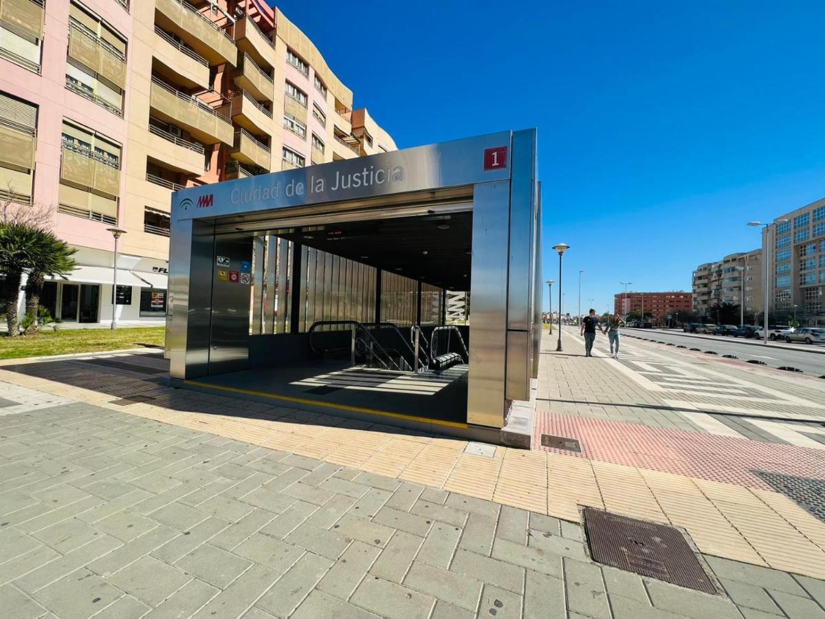 Sky Garden & Seasonal Pool Views By Ele Apartments Malaga Luaran gambar